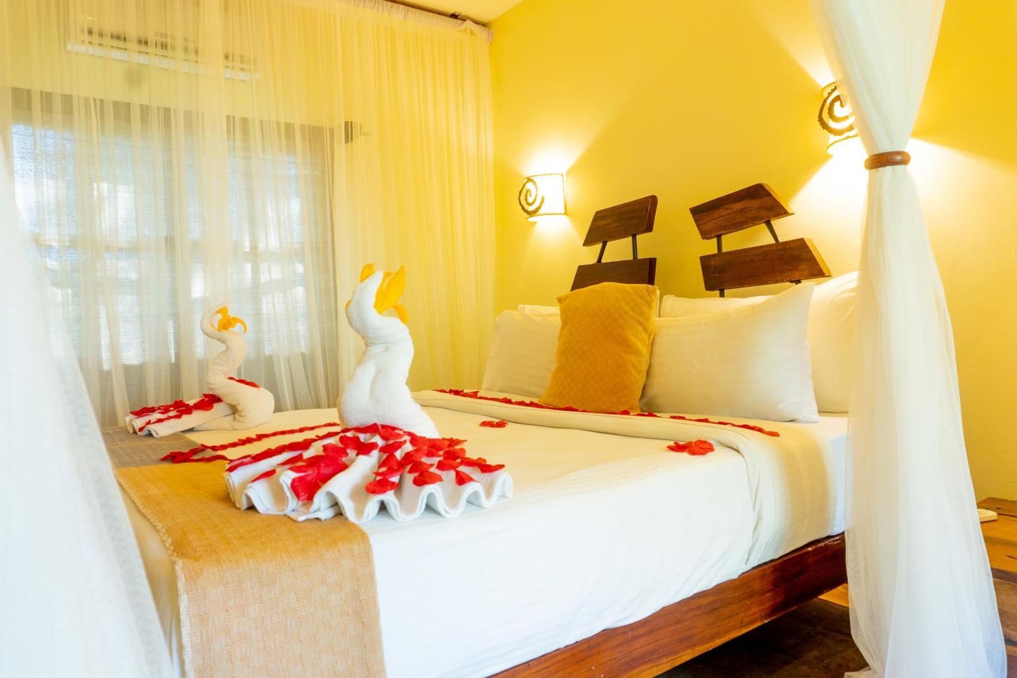 Weru Weru River Lodge Моши Экстерьер фото
