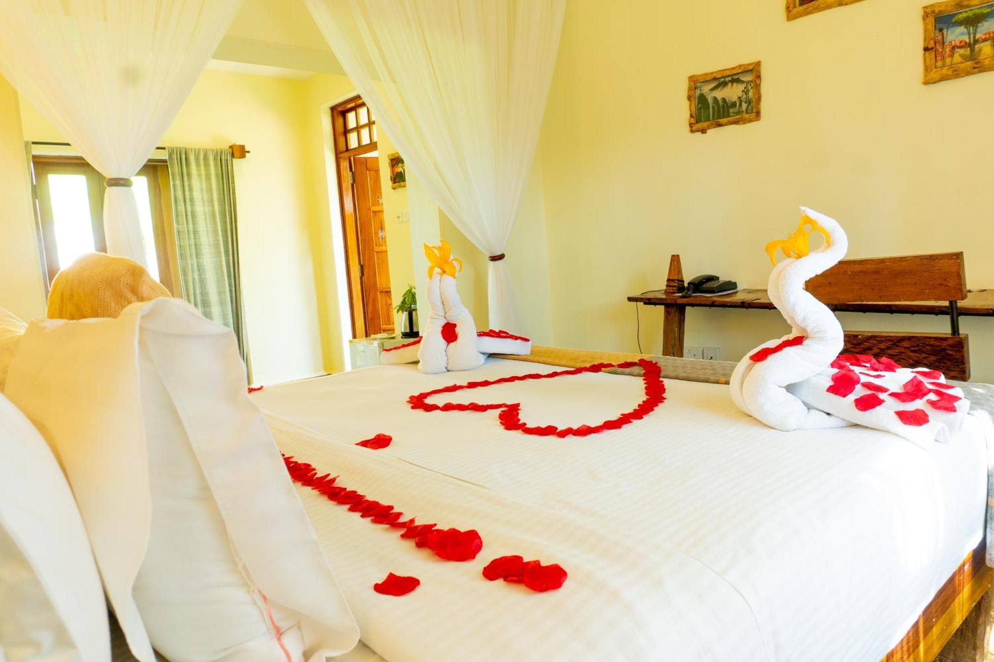 Weru Weru River Lodge Моши Экстерьер фото